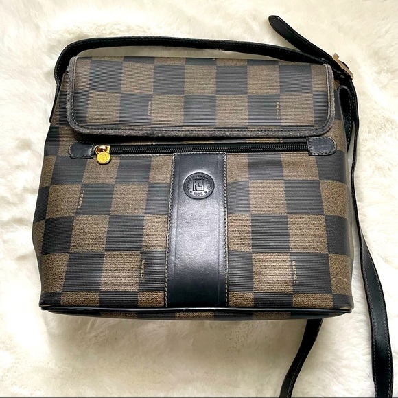 Vintage Fendi crossbody bag - Picture 8 of 15